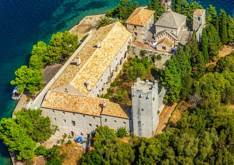 Mljet right image