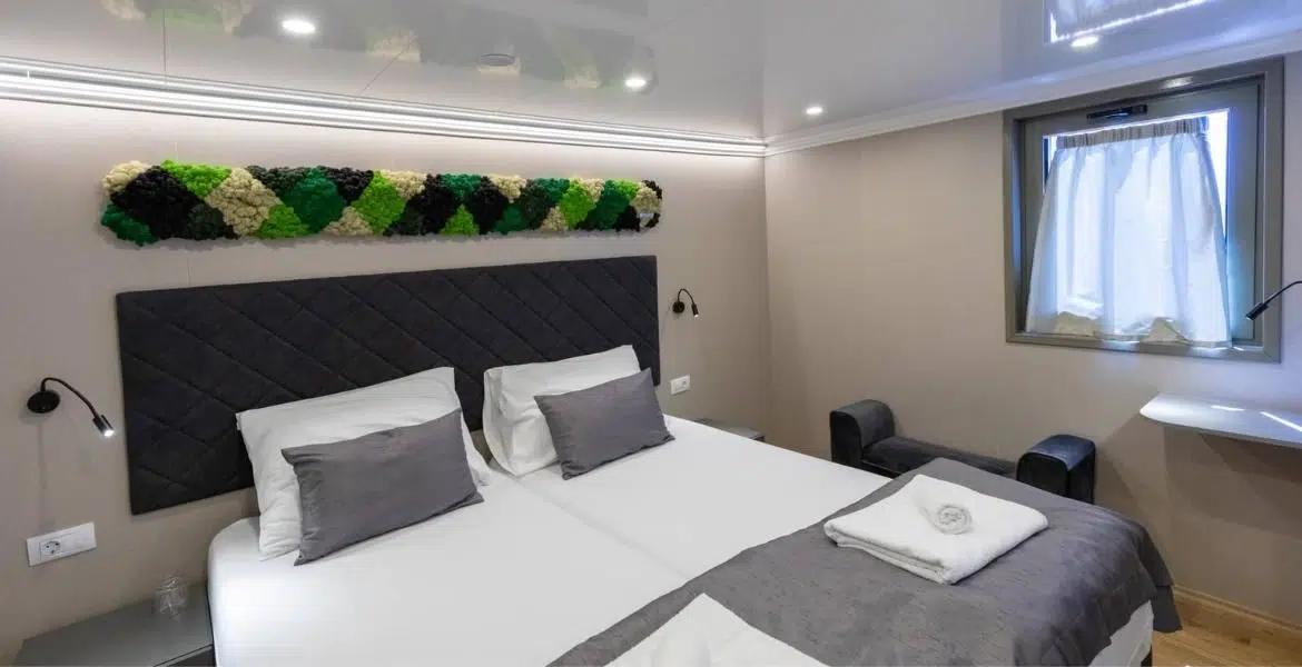 Antaris Main deck cabin