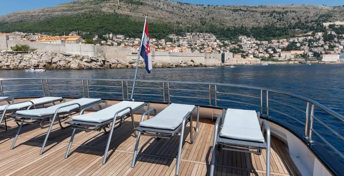 Antaris Sun Deck