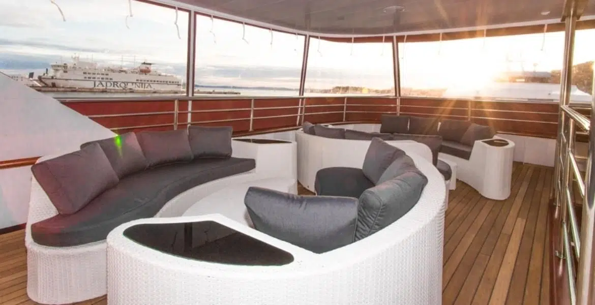 Maritimo lounge