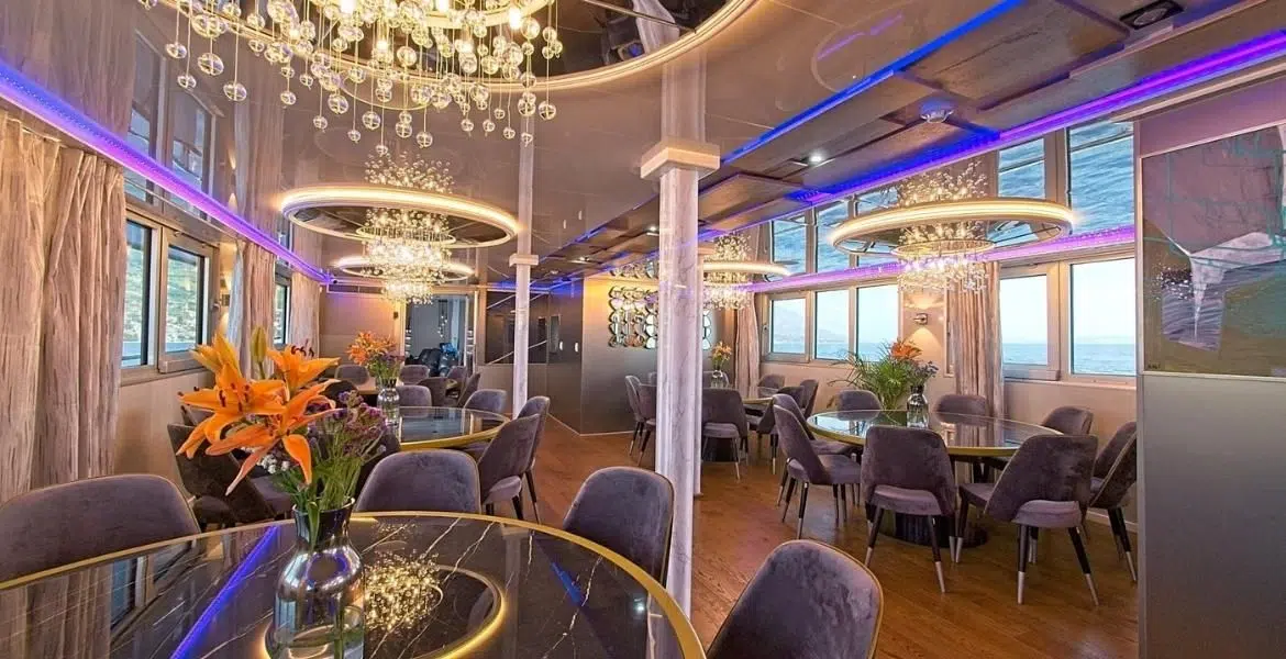 Premier Main restaurant