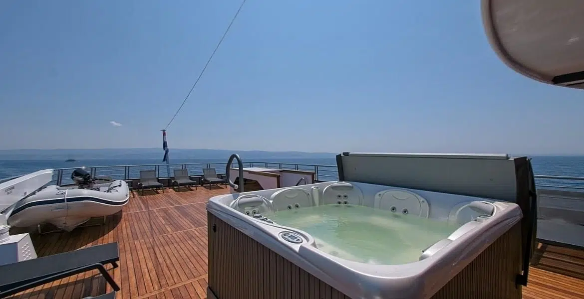 Premier sun deck