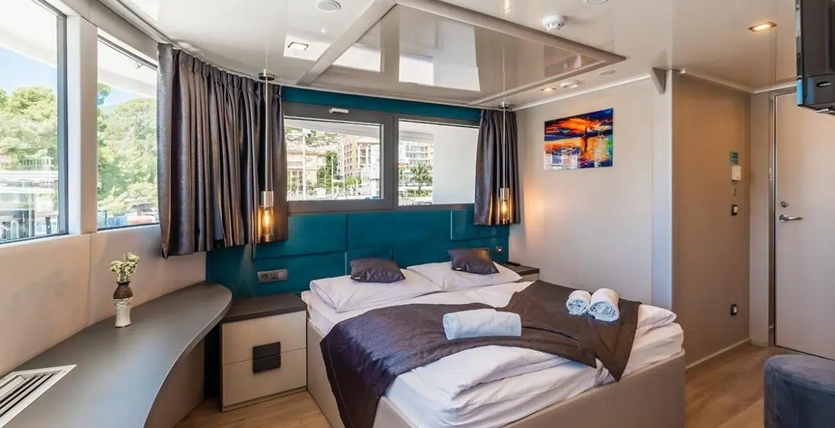 Rhapsody Main deck cabin
