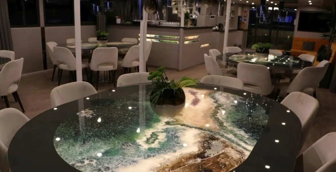 Rhapsody restaurant