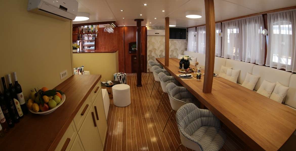 Cataleya Indoor Dining