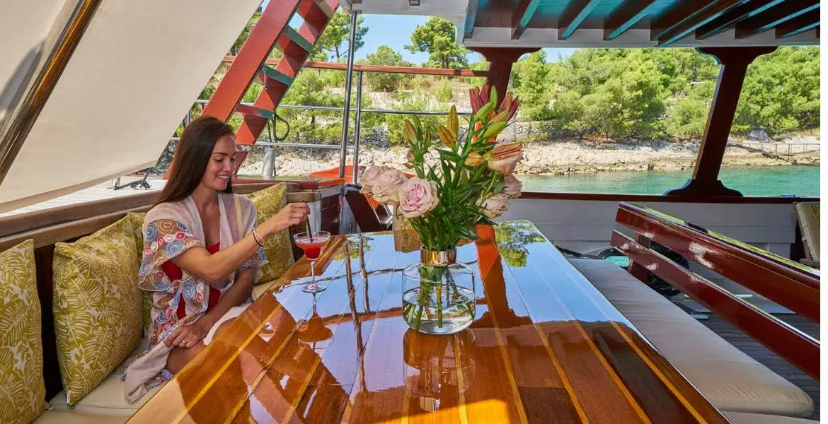 Gulet Romanca Outdoor Seating