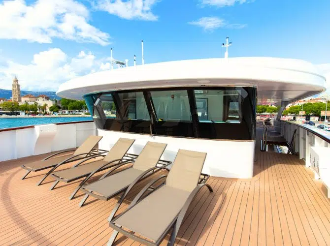 MS Phoenix Sun Deck