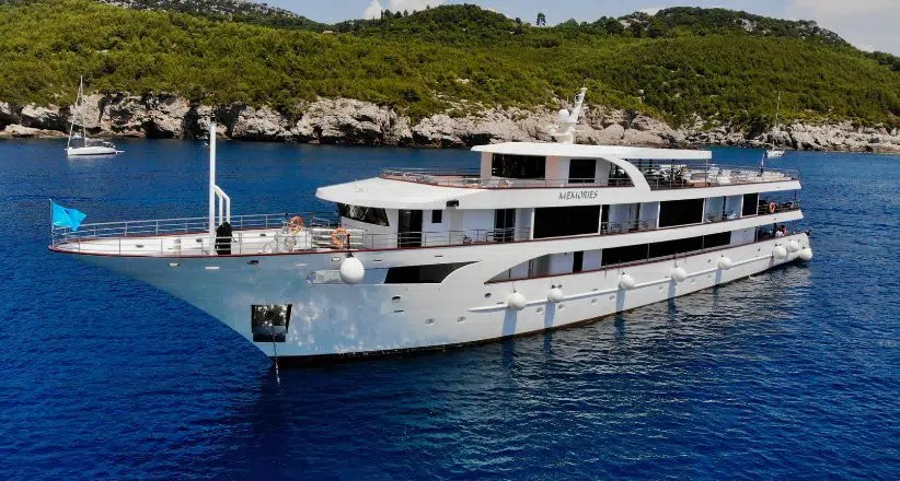 MV Memories Exterior