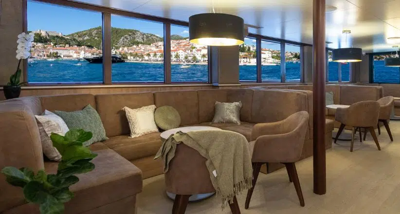 MV Memories Lounge