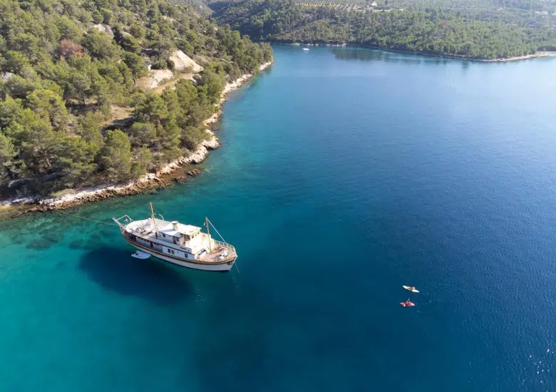 Mobile Gallant Yacht