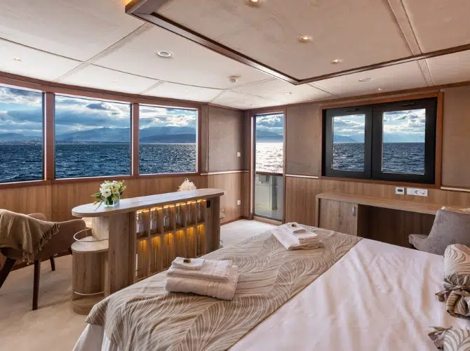Sun Deck Suite