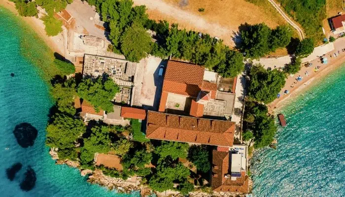 Dominican Beach left image