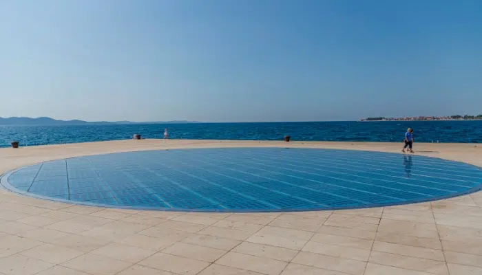 3. Experience Greeting to the Sun right image