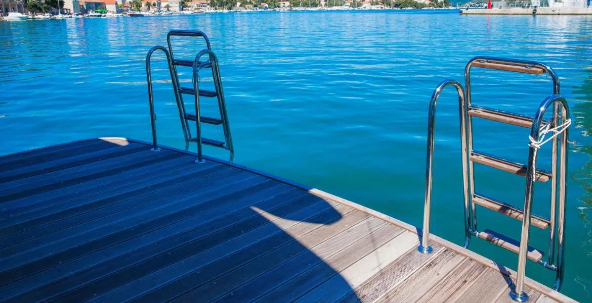 MS Splendid Swimming Deck
