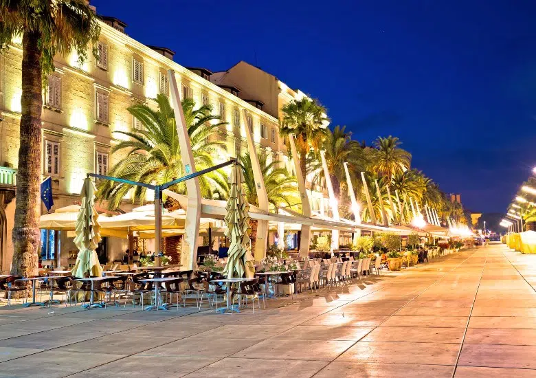 Nightlife right image