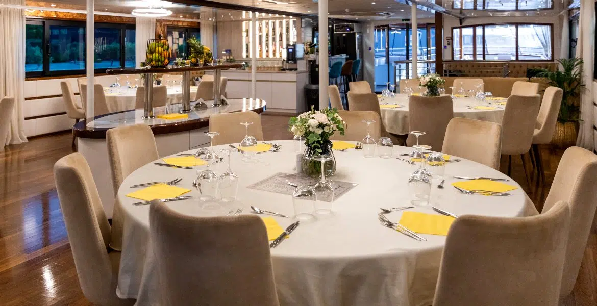 Adris dining