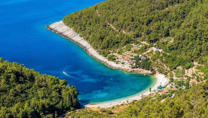 Breathtaking Beaches: Croatia vs Greece right image
