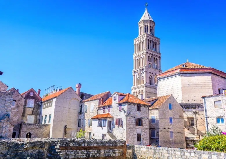 Diocletian’s Palace, Split left image
