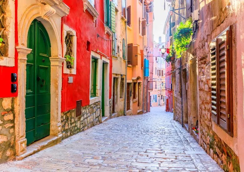 Old Town of Rovinj right image