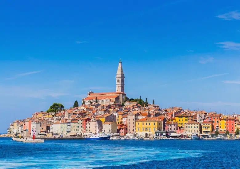 Old Town of Rovinj left image