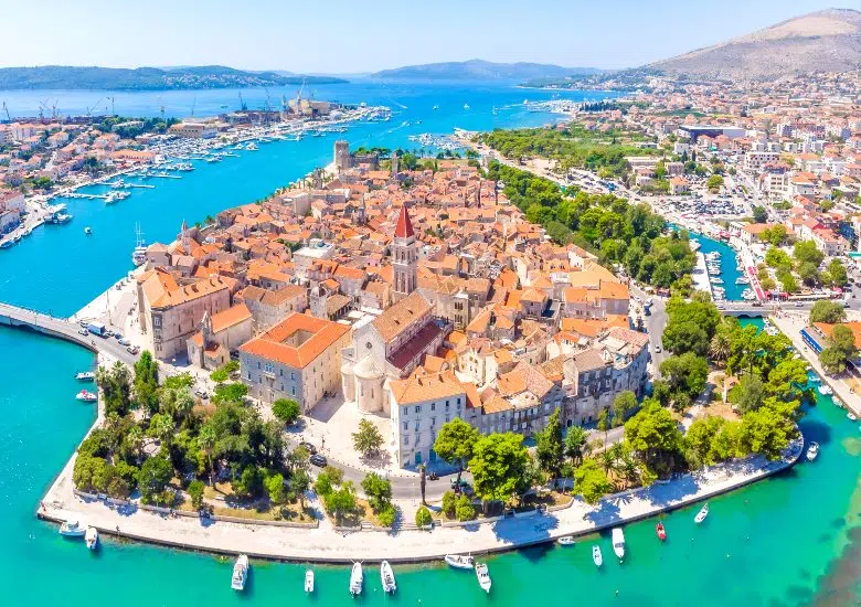 Trogir left image
