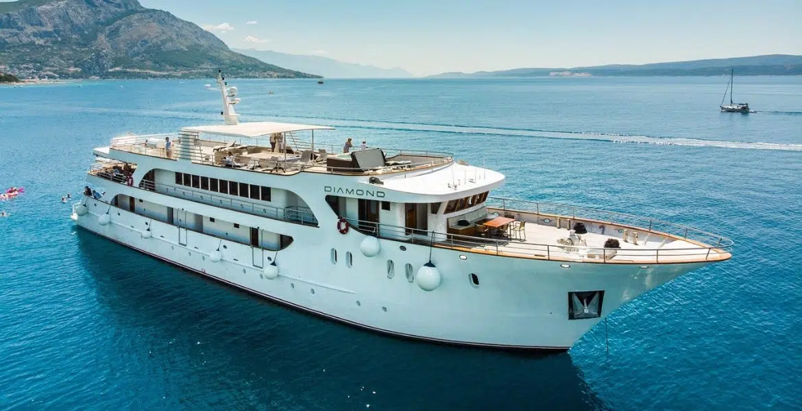 Diamond Exterior