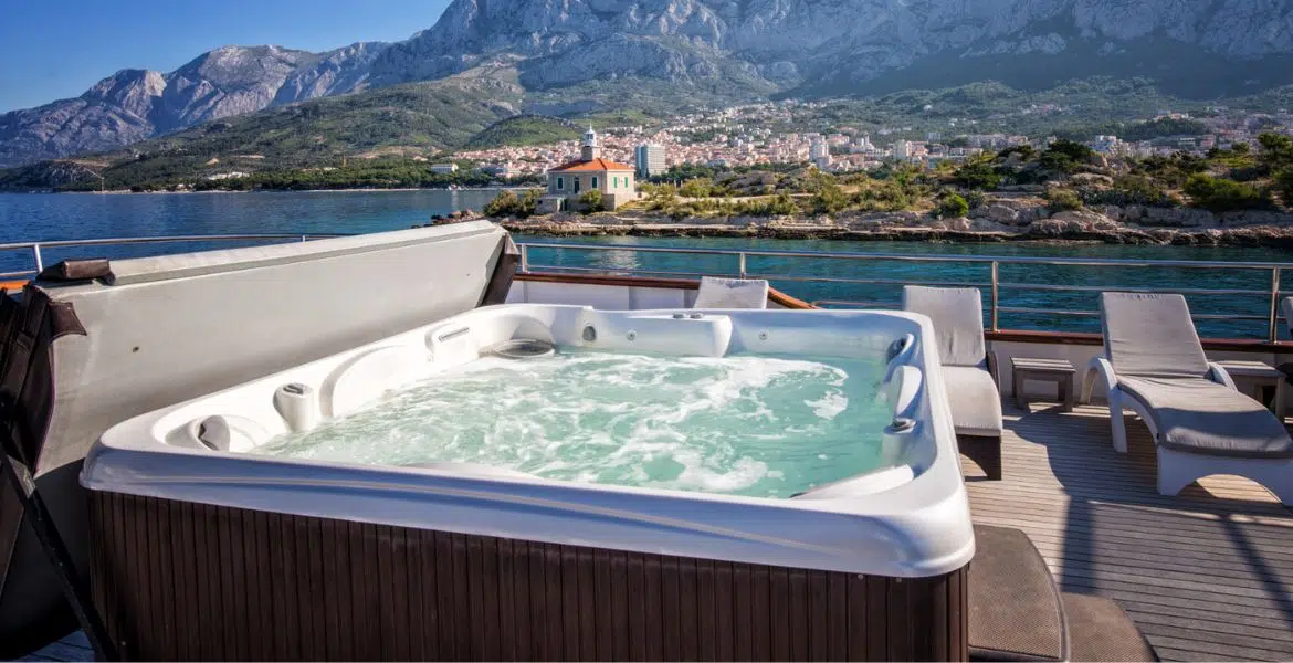 Diamond Jacuzzi
