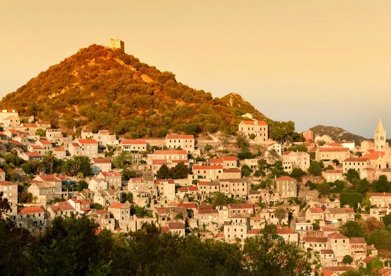 Lastovo right image