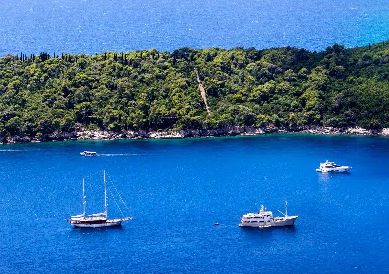 Lokrum left image