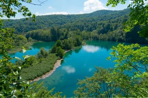 SIBENIK - PLITVICE LAKES OR KORNATI ISLANDS - ZADAR