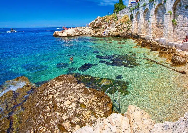 Rovinj right image