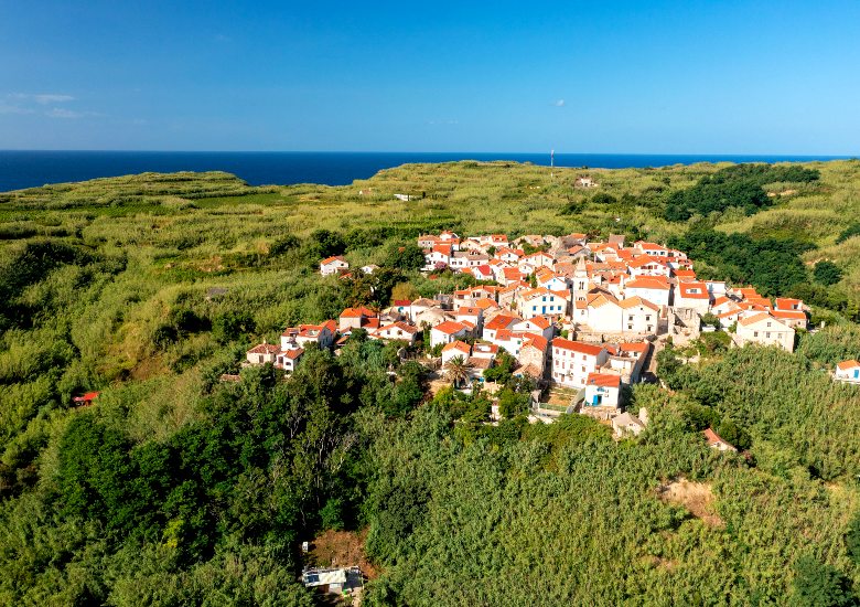 Susak right image