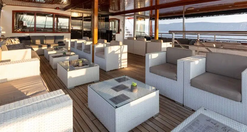 MS Adris Outdoor Seating