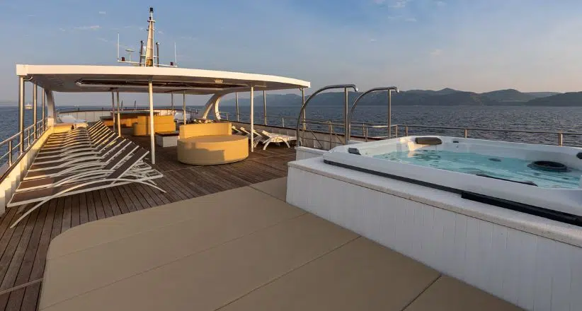 MS Adris Sundeck