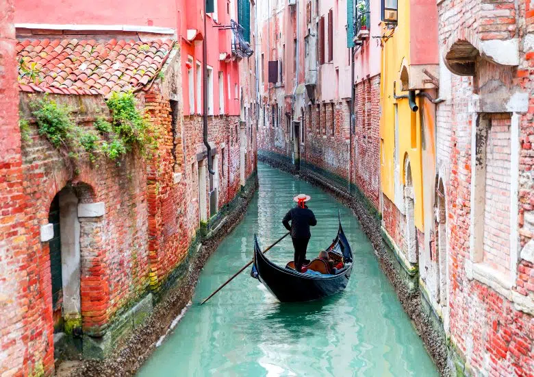 Italy right image