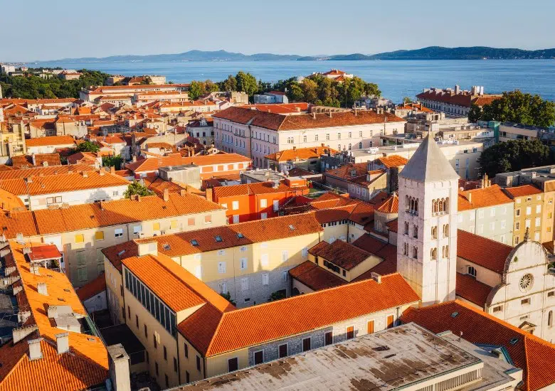 Visit the Sea Organ in Zadar right image
