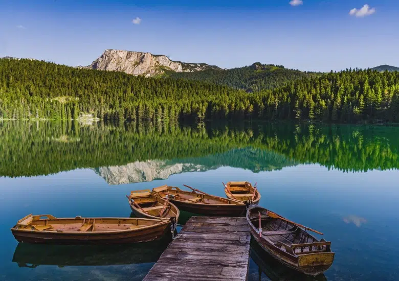 Hire a Boat on the Black Lake right image