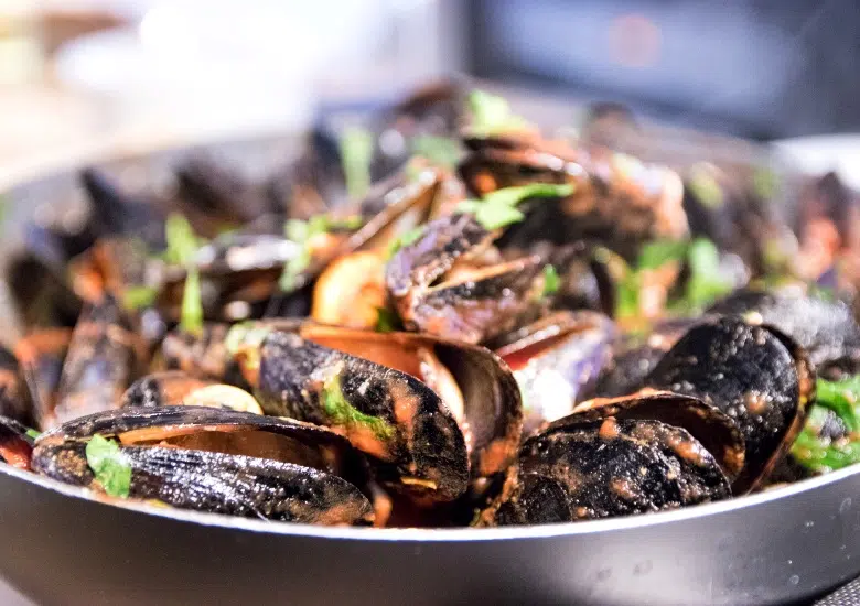 Savor Local Seafood right image