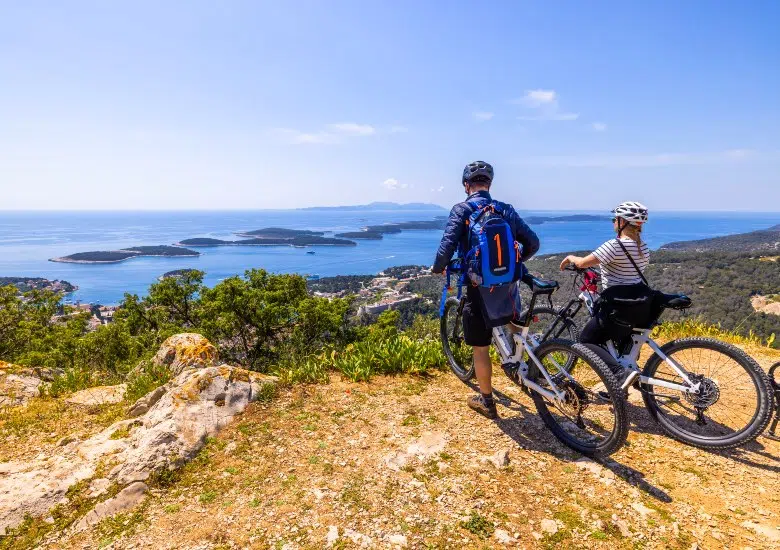 Cycle the Island’s Coastal Paths left image