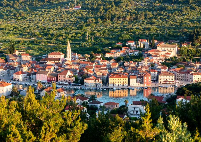 Wander the Historic Streets of Stari Grad left image