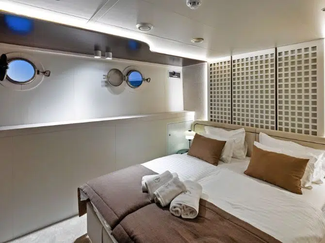 Aretis Lower Deck Cabin
