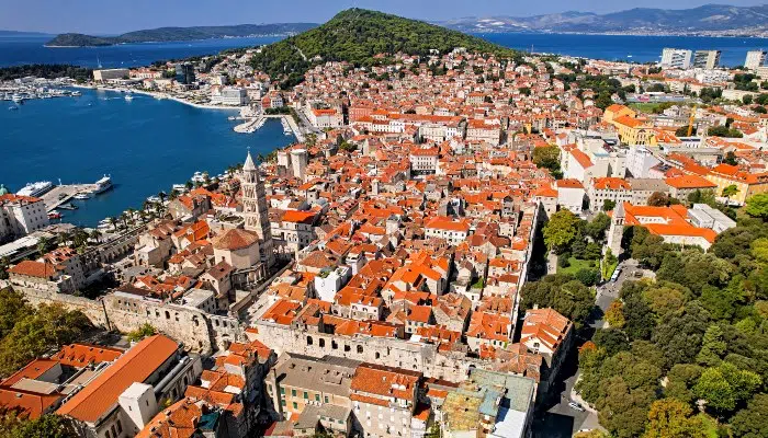 Spring in Split left image