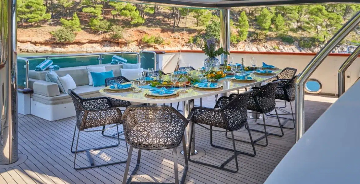 Omnia Yacht Covered Dining