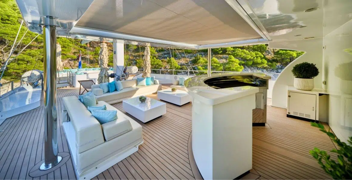 Omnia Yacht Outdoor Seating