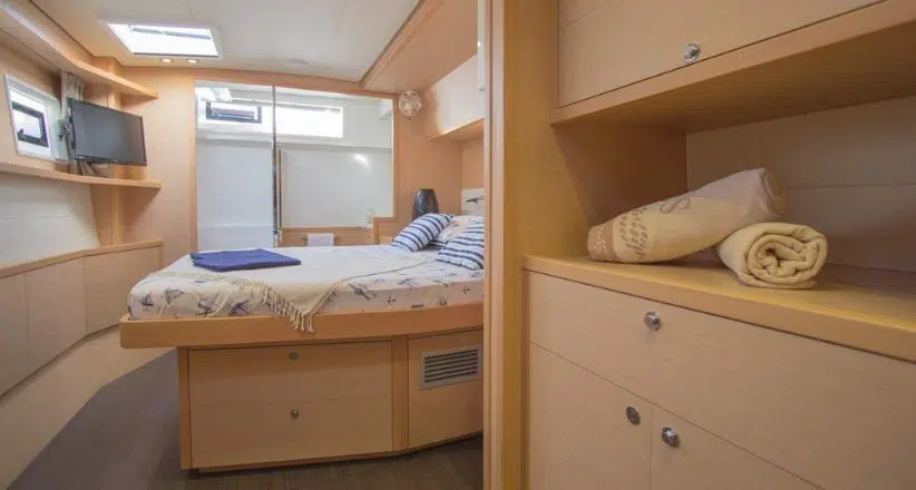 Lagoon 52F Discovery Cabin