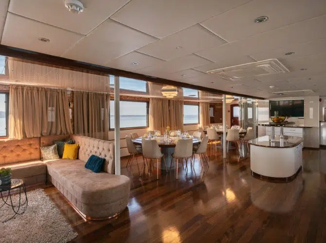 MS Avantura Restaurant