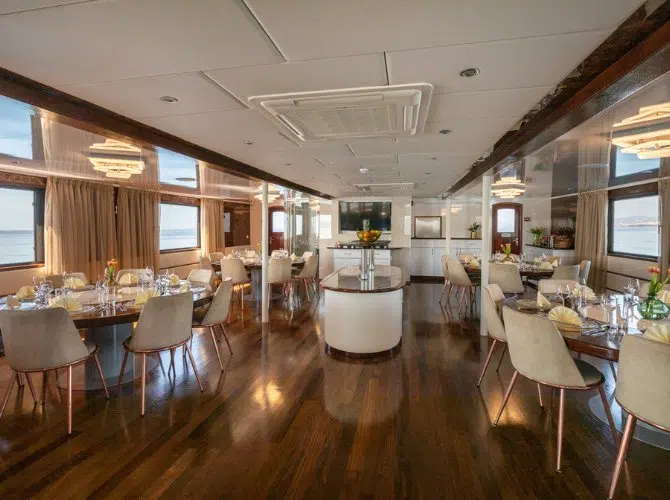 MS Avantura Restaurant