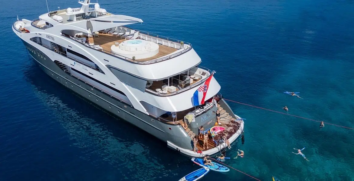 Aretis Sun Deck