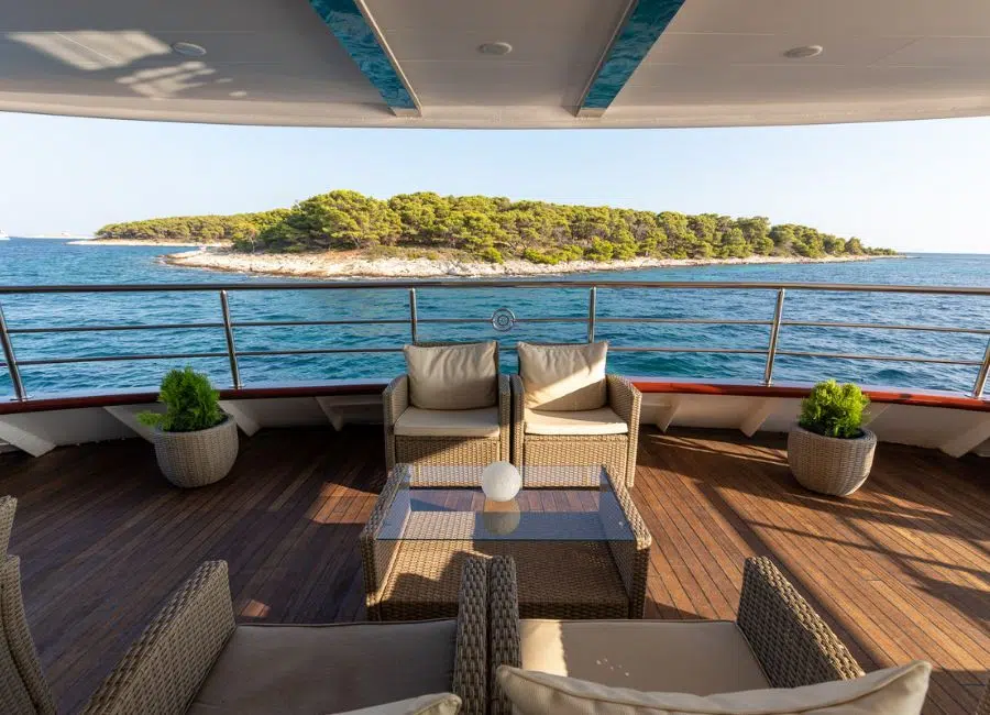 Bellissima deck seating